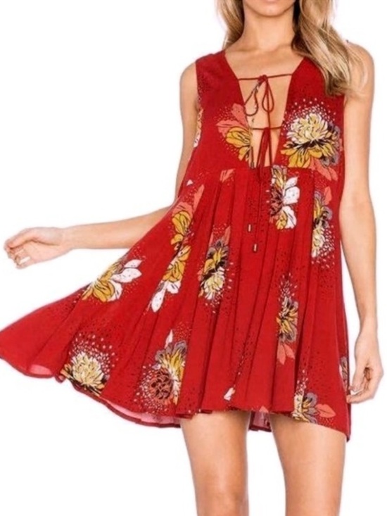 Free People Tops - NWOT Free People Lovely Day Printed Tunic, size M
